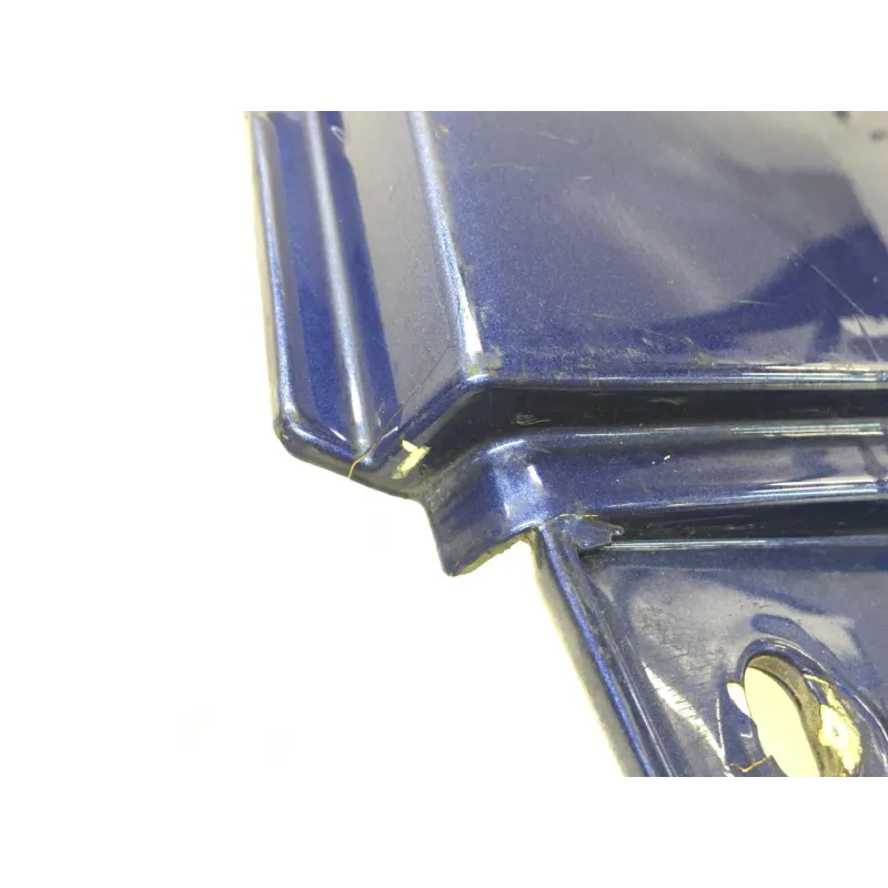 Cache carenage coque arriere gauche SUZUKI GSXR 750 1985-1986