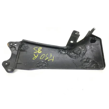Cache carenage coque arriere droit SUZUKI GSXR 750 1985-1986