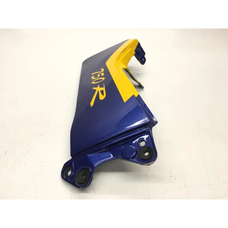 Cache carenage coque arriere droit SUZUKI GSXR 750 1985-1986