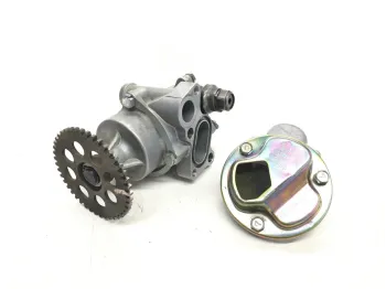 Pompe a huile SUZUKI GSXR 1100 1986-1987