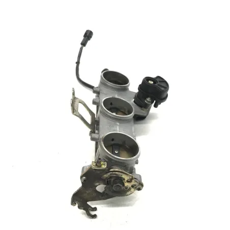 Rampe d'injection TRIUMPH SPEED TRIPLE 955 I 1999-2004
