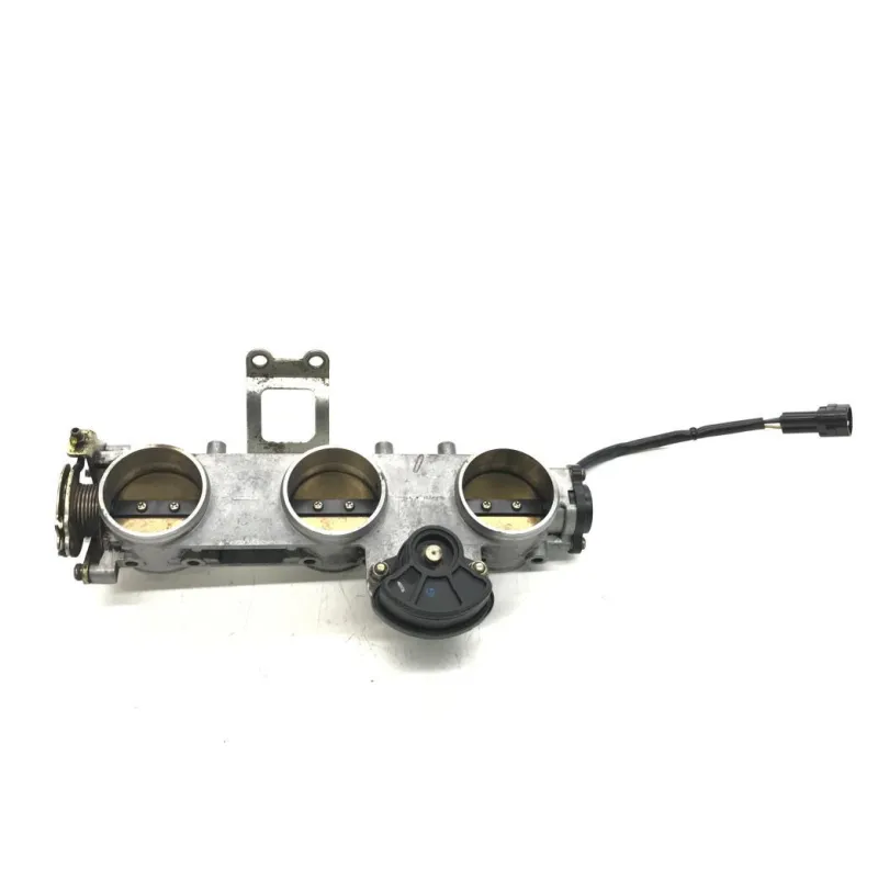 Rampe d'injection TRIUMPH SPEED TRIPLE 955 I 1999-2004
