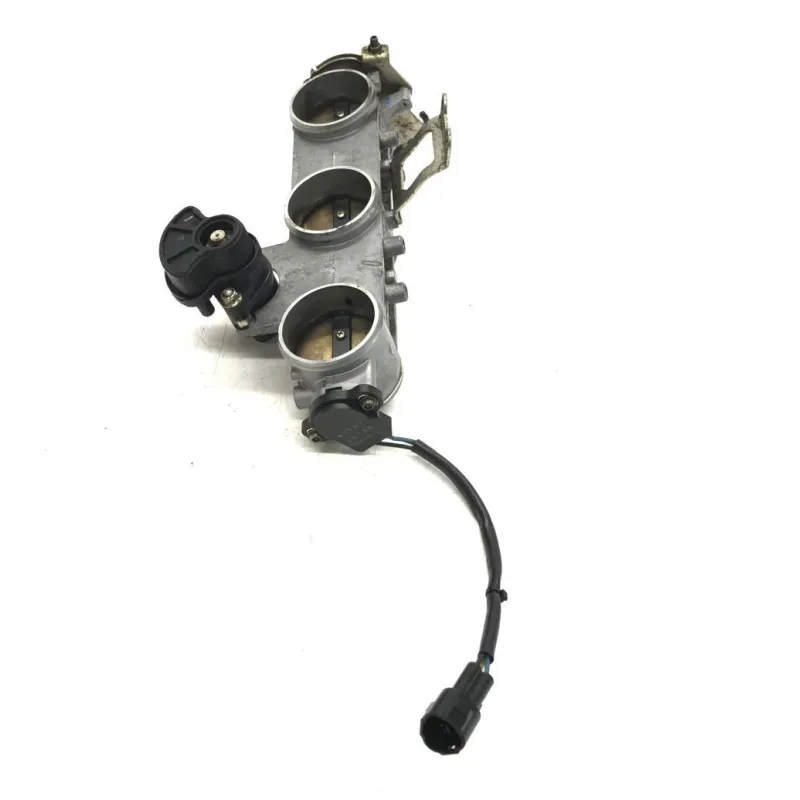 Rampe d'injection TRIUMPH SPEED TRIPLE 955 I 1999-2004