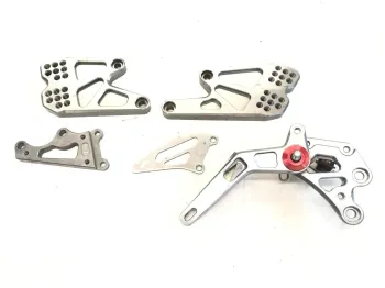 Platine avant droite et gauche YAMAHA YZF 320 2014-2018 R3