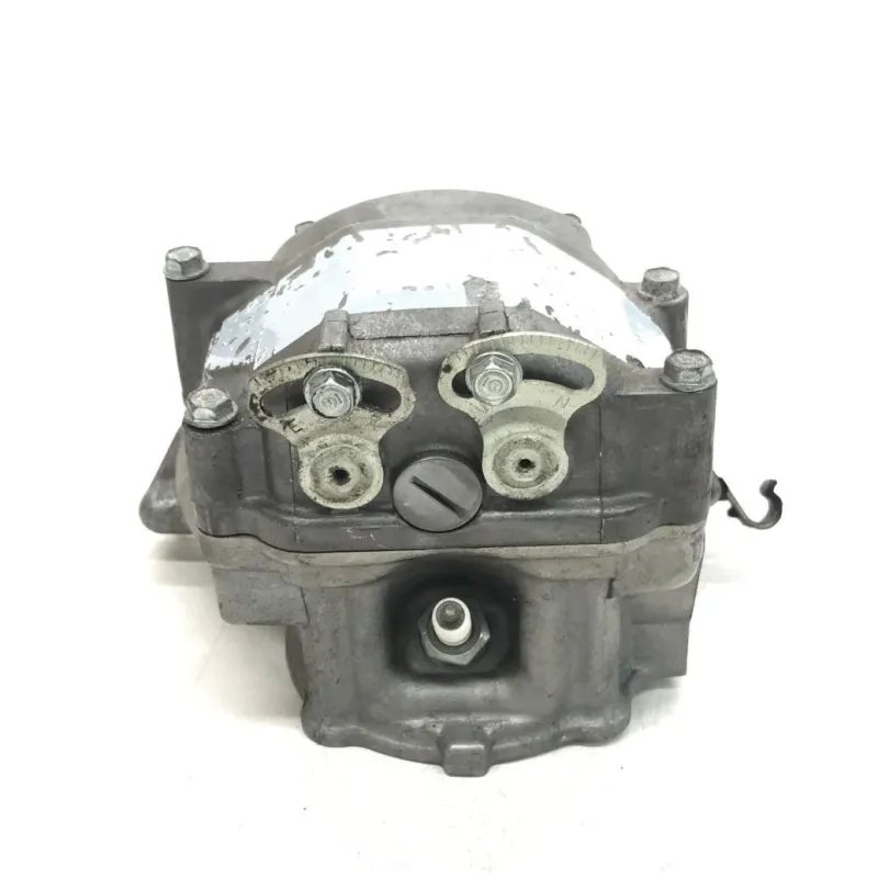 Culasse HONDA FES 250 2000-2006 FORESIGHT