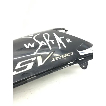 Cache carenage coque arriere gauche PEUGEOT SV 250 2001-2004