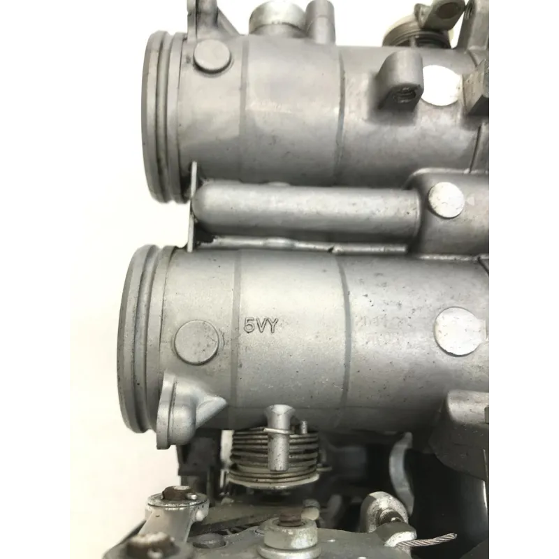 Rampe d'injection YAMAHA FZ1 1000 2006-2010 FAZER