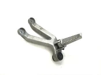 Platine et repose pieds arriere droit HONDA CBR 900 RR 1994-1995 FIREBLADE