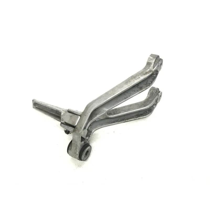 Platine et repose pieds arriere droit HONDA CBR 900 RR 1994-1995 FIREBLADE