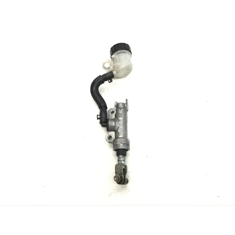 Maitre cylindre frein arriere YAMAHA YZF 320 2014-2018 R3