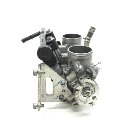 Rampe d'injection YAMAHA YZF 320 2014-2018 R3