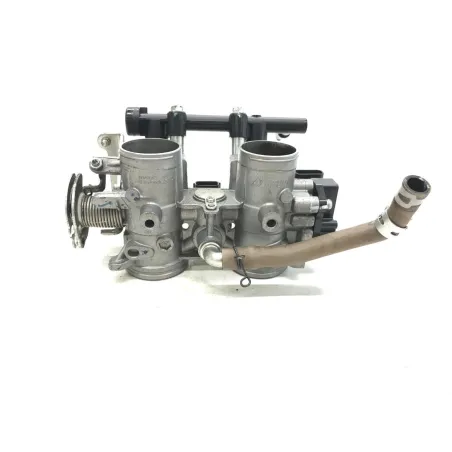 Rampe d'injection YAMAHA YZF 320 2014-2018 R3