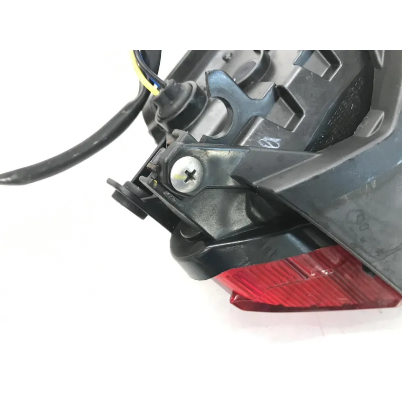 Feu arriere YAMAHA YZF 320 2014-2018 R3