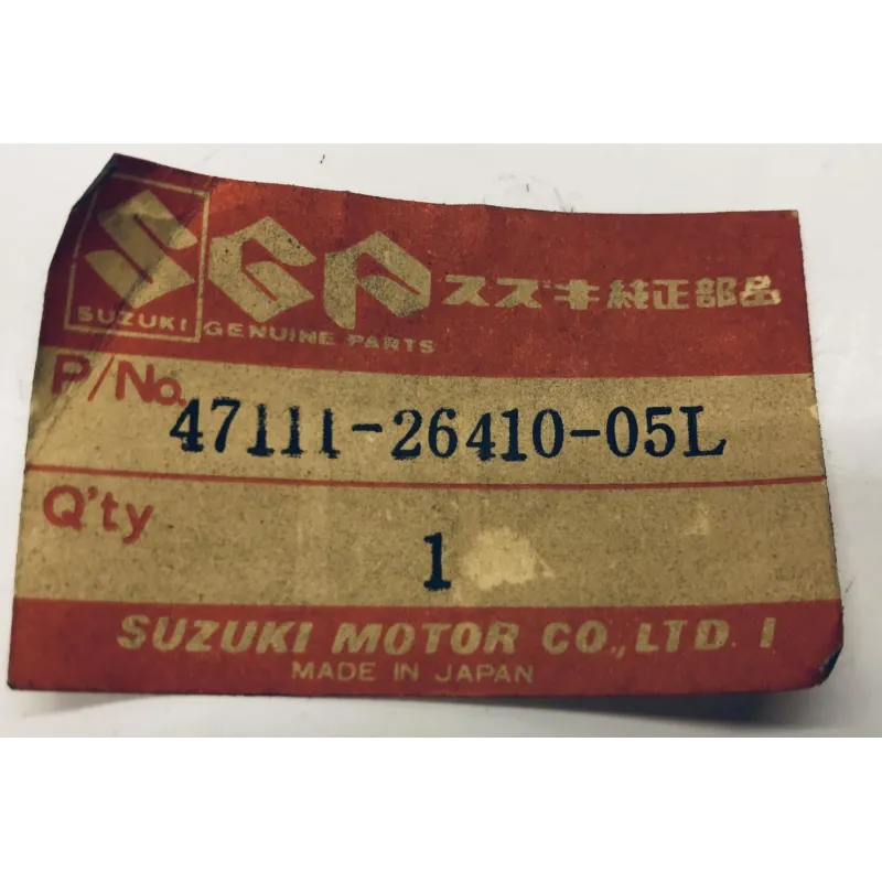 Cache carenage sous selle droit SUZUKI GT 80 1981-1983