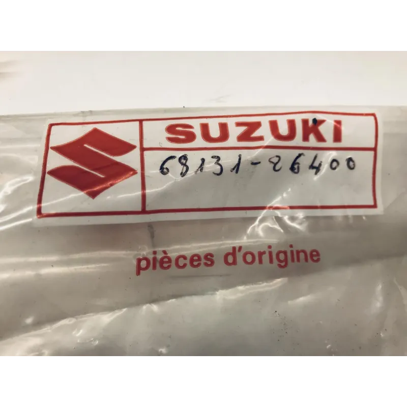 Cache carenage sous selle droit SUZUKI GT 80 1981-1983