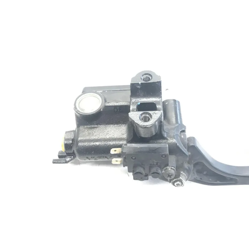 Maitre cylindre frein avant HONDA CBF 125 2009-2012