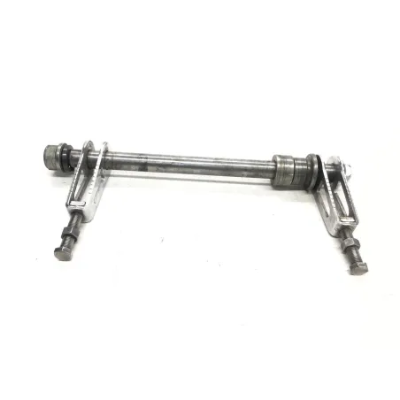 Axe de roue arriere HONDA VF 1000 F 1984-1985