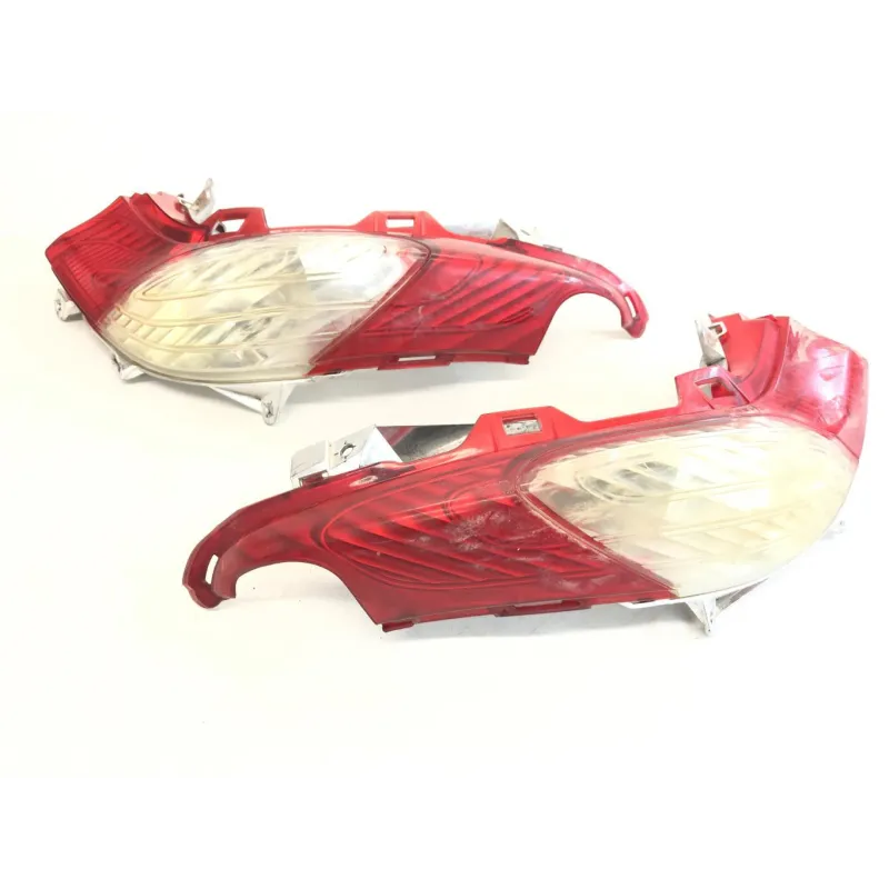Feu arriere HONDA FES 125 2007-2013 S-WING
