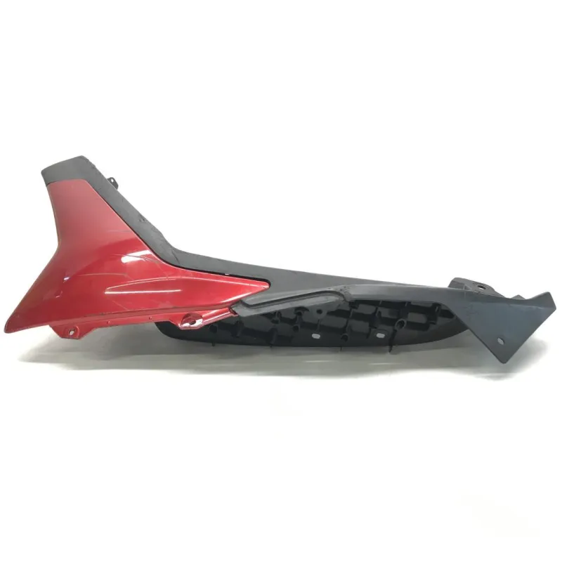 Plancher marche pied gauche YAMAHA GPD 125 2015-2016 NMAX