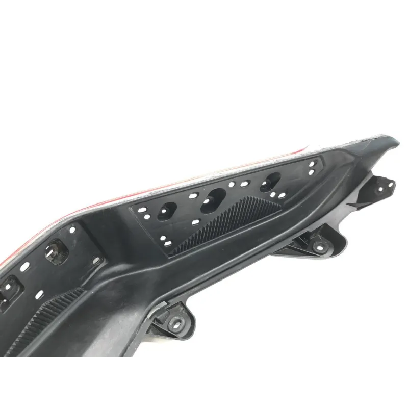 Plancher marche pied gauche YAMAHA GPD 125 2015-2016 NMAX