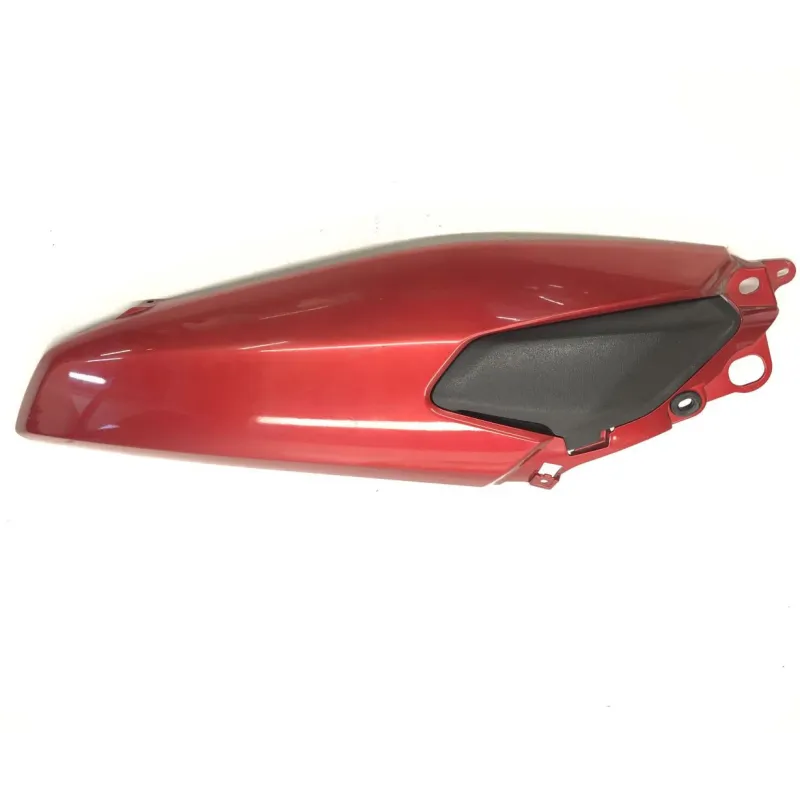 Cache carenage coque arriere droit YAMAHA GPD 125 2015-2016 NMAX