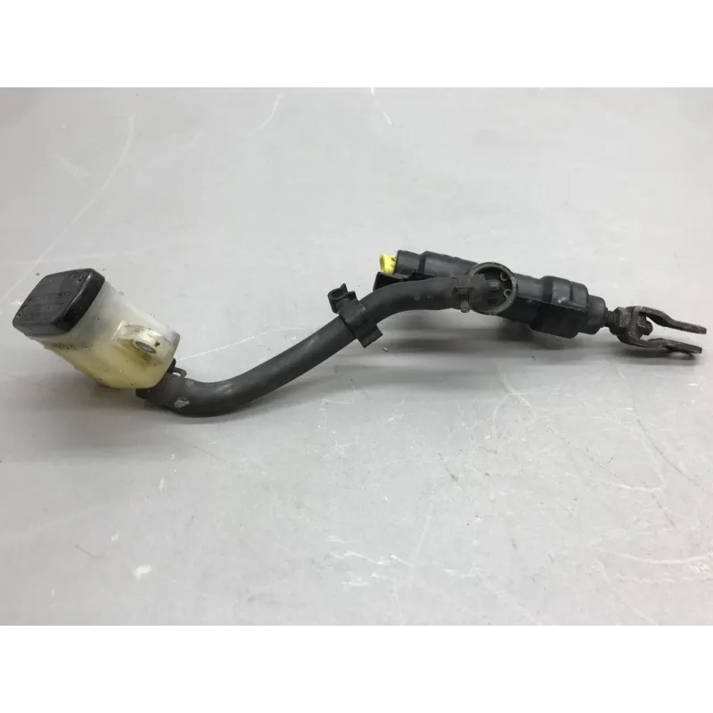 Maitre cylindre frein arriere TRIUMPH SPEED TRIPLE 1050 2008-2010