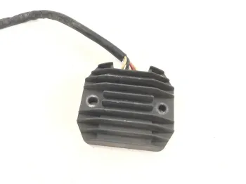 Regulateur charge batterie YAMAHA FZS 600 1998-2001 FAZER