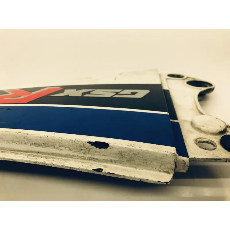 Cache carenage coque arriere gauche SUZUKI GSXR 750 1987