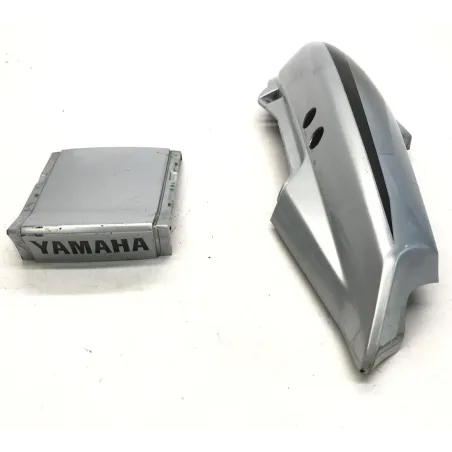 Cache carenage coque arriere droit YAMAHA FZS 600 2002-2003 FAZER