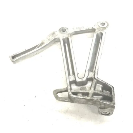 Platine et repose pieds arriere gauche YAMAHA FZS 600 2002-2003 FAZER