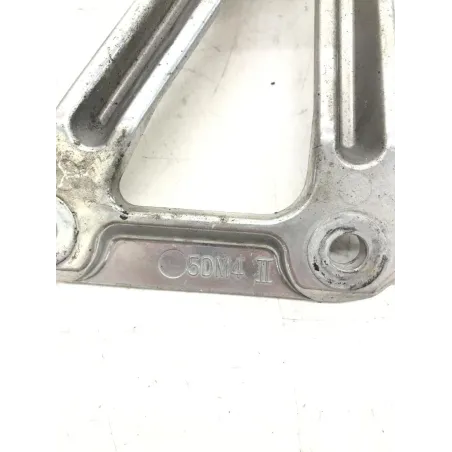 Platine et repose pieds arriere gauche YAMAHA FZS 600 2002-2003 FAZER