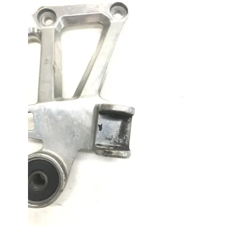 Platine et repose pieds arriere droit YAMAHA FZS 600 2002-2003 FAZER