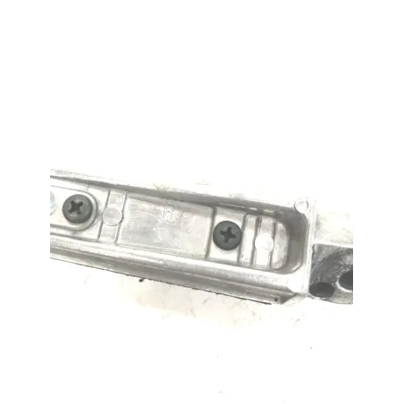 Platine et repose pieds arriere droit YAMAHA FZS 600 2002-2003 FAZER