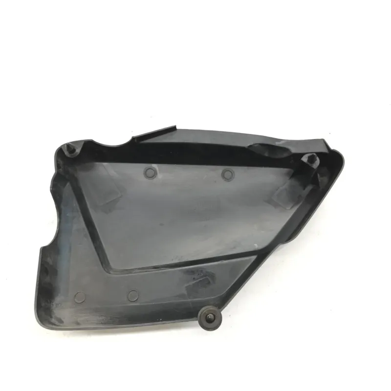 Cache carenage sous selle droit YAMAHA YBR 125 2008-2016 CUSTOM