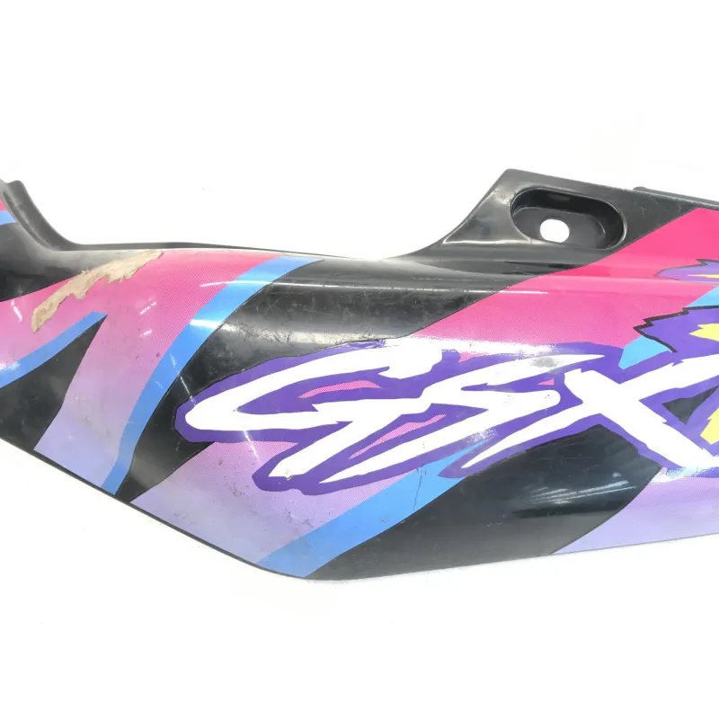 Cache carenage coque arriere gauche SUZUKI GSXR 750 1992-1995