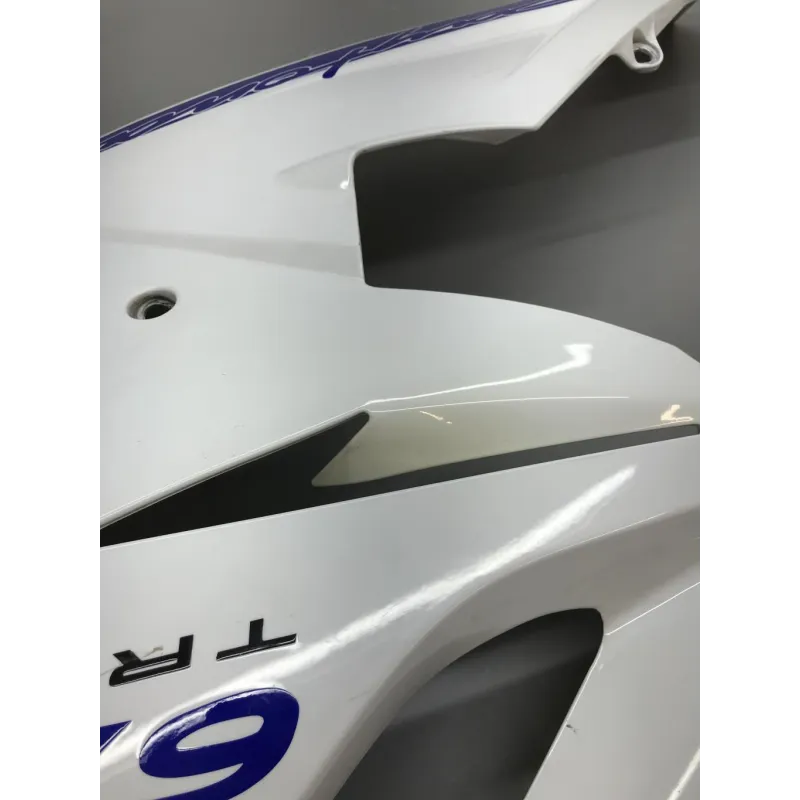Cache flanc de carenage droit TRIUMPH DAYTONA 675 2008-2010 SE