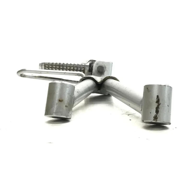 Platine arriere gauche SUZUKI GSF 600 2000-2004 BANDIT S