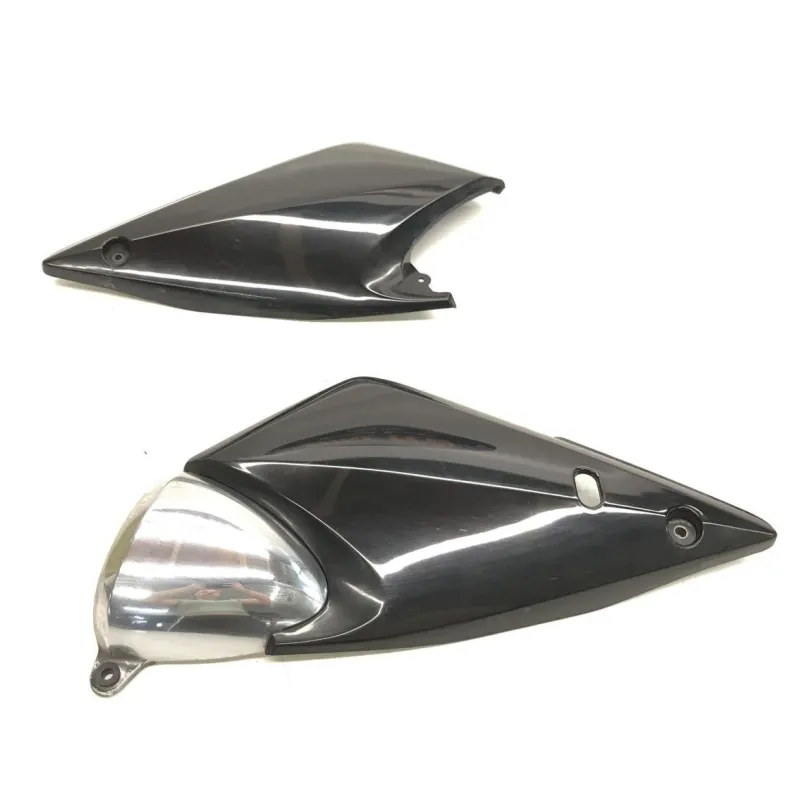 Caches sous selle droit et gauche SUZUKI GSF 600 2000-2004 BANDIT S