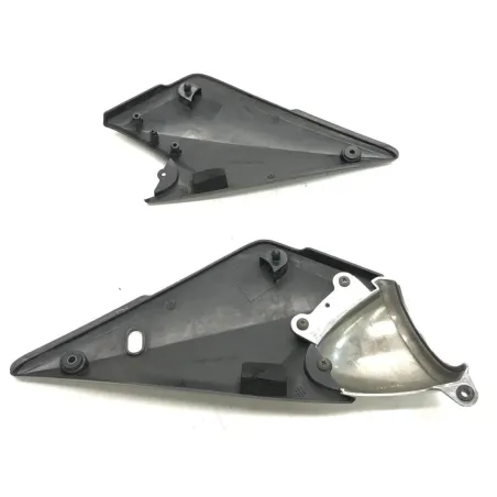 Caches sous selle droit et gauche SUZUKI GSF 600 2000-2004 BANDIT S