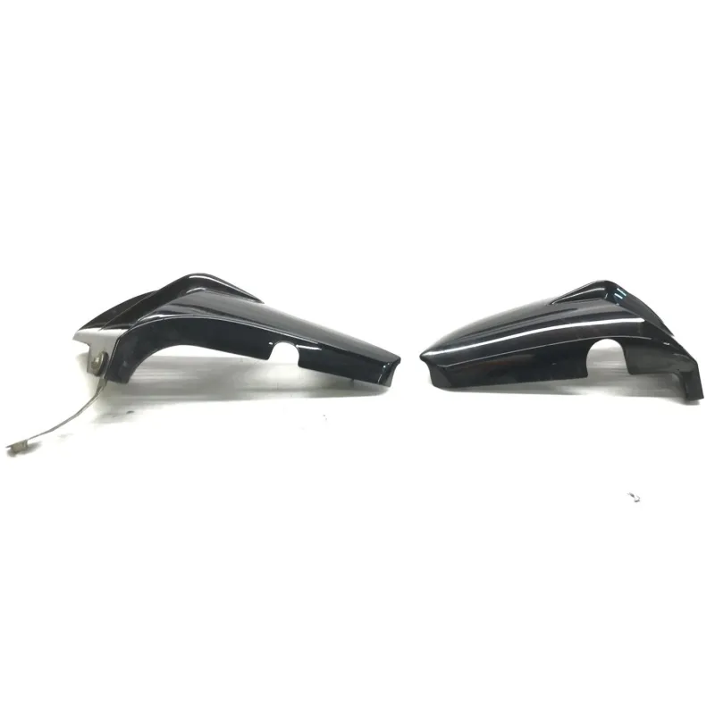Cache carenage ecope droite gauche YAMAHA YBR 125 2005-2006
