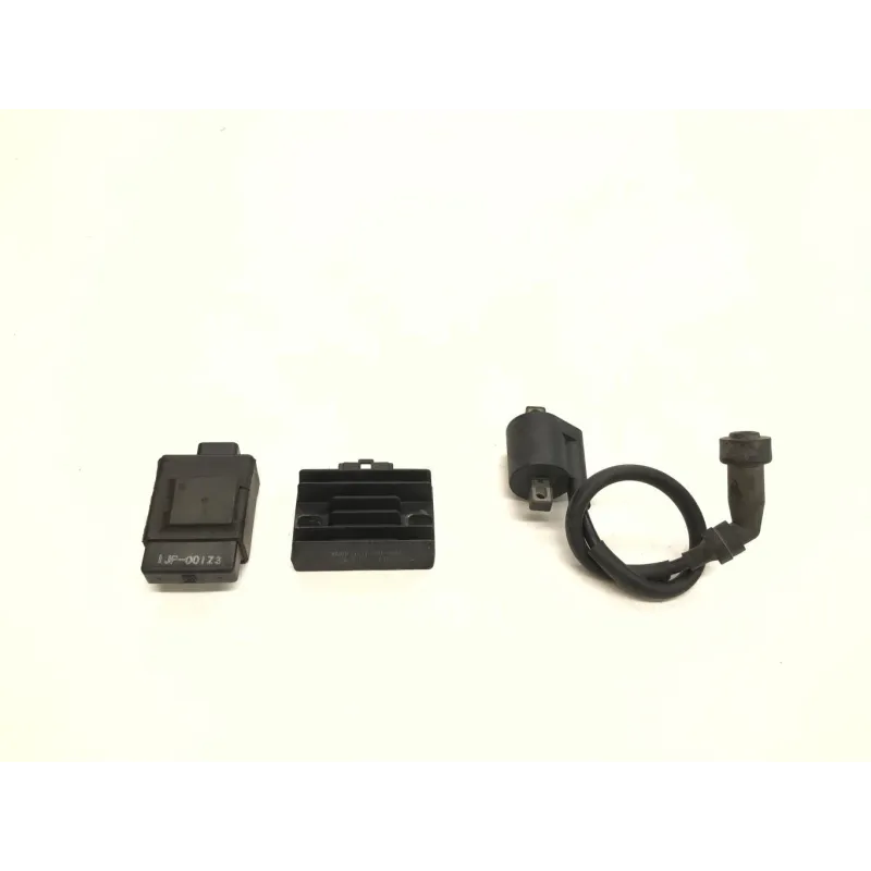 Boitier cdi regulateur bobine YAMAHA YBR 125 2005-2006