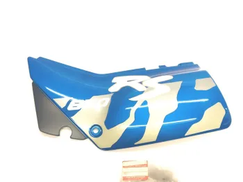 Cache carenage sous selle gauche SUZUKI DR 650 RS 1990-1995