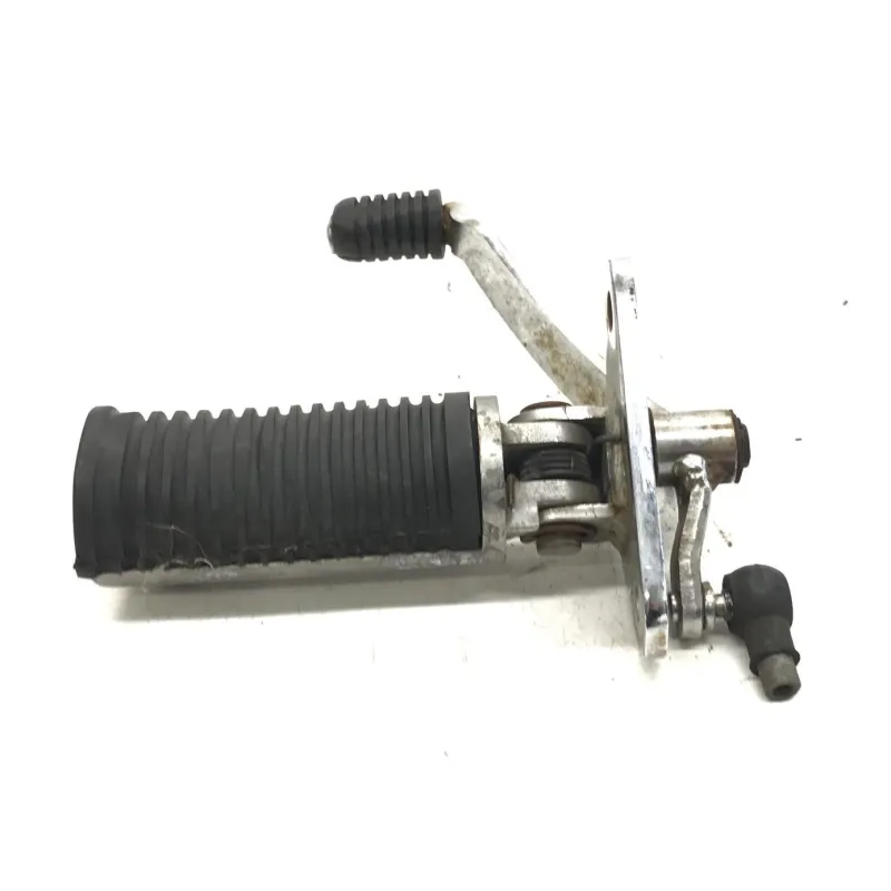 Repose pieds avant gauche YAMAHA YBR 125 2005-2006