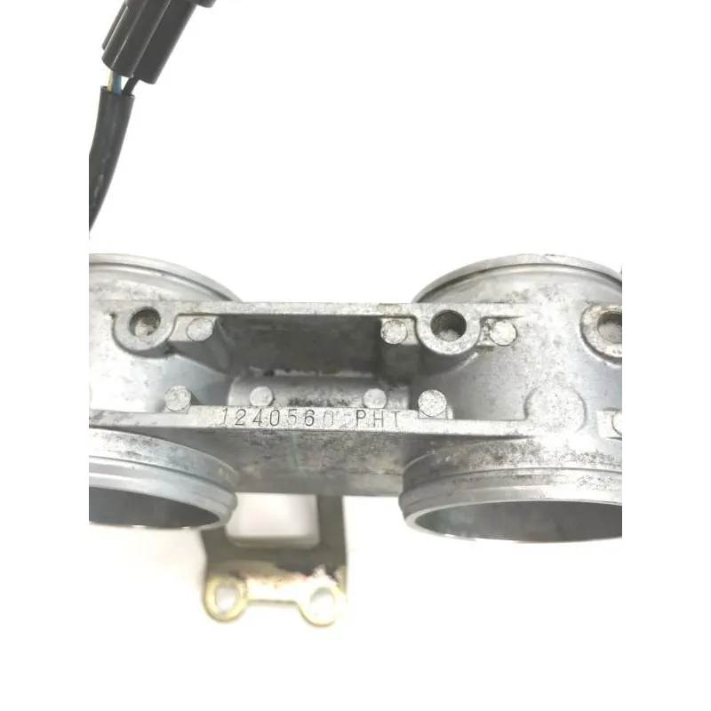 Rampe d'injection TRIUMPH SPEED TRIPLE 955 I 1999-2004