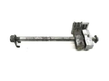 Axe de roue arriere HONDA CBR 600 F 1989-1990
