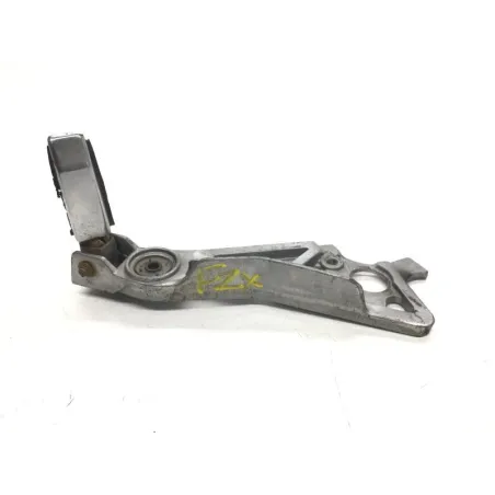 Platine et repose pieds arriere droit YAMAHA FZX 750 1986-1998 FAZER