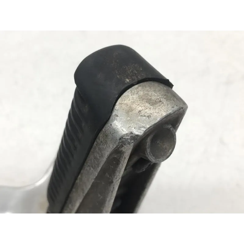 Platine et repose pieds arriere gauche YAMAHA XJR 1200 1995-1998