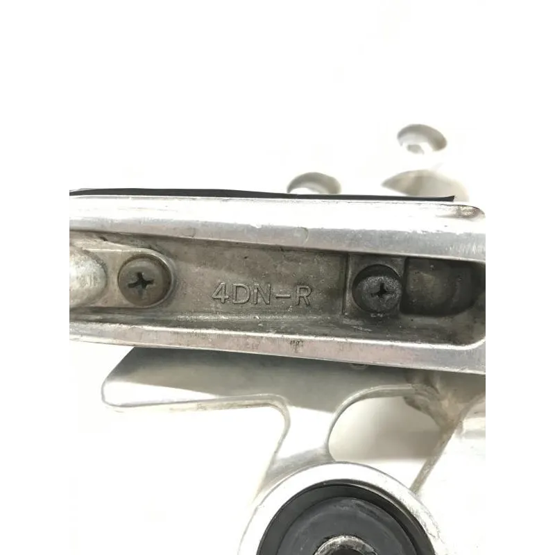 Platine et repose pieds arriere droit YAMAHA XJ 900 S 1995-2001 DIVERSION