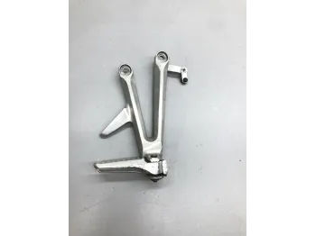 Platine et repose pieds arriere droit HONDA CBR 1000 RR 2004-2005 FIREBLADE