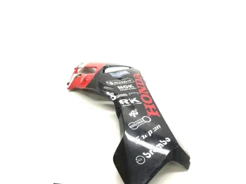 Cache flanc de carenage droit HONDA CBR 1000 RR 2004-2005 FIREBLADE